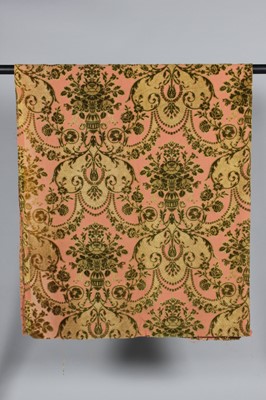Lot 325 - A group of mainly pink and green textiles,...