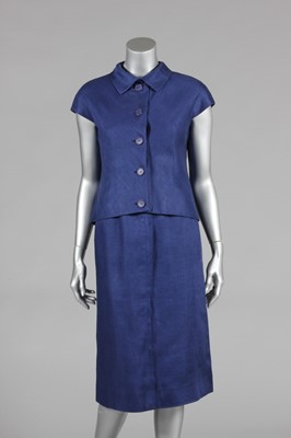 Lot 80 - A Balenciaga couture navy linen day ensemble,...
