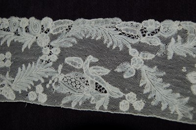 Lot 444 - A fine Brussels edging lace worked with birds...