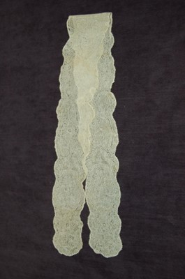 Lot 436 - A Valenciennes lappet, circa 1700, worked with...