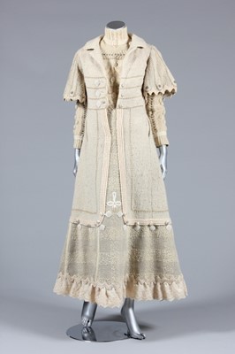 Lot 4 - A custom-made winter bridal gown, probably...