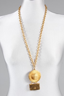 Lot 38 - A Chanel gilt chain necklace, signed, with...