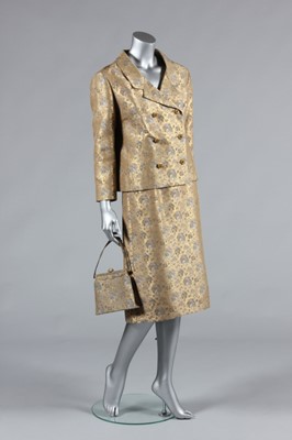 Lot 113 - A Nina Ricci couture gold brocaded cocktail...