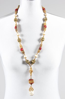 Lot 28 - A brooch/pendant, probably Goossens for Chanel, circa 1960