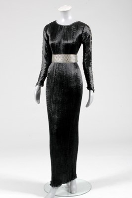 Lot 51 - A fine Mariano Fortuny black silk Delphos,...