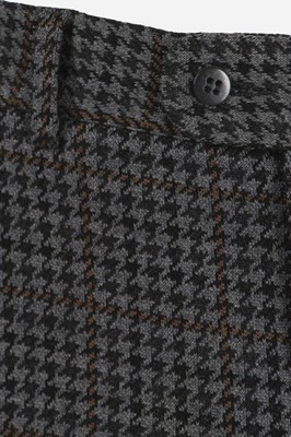 Lot 112 - A Pierre Cardin man's houndstooth-check wool...