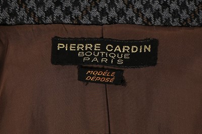 Lot 112 - A Pierre Cardin man's houndstooth-check wool...