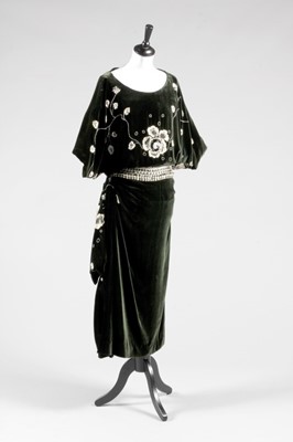 Lot 68 - A rare Madeleine & Madeleine green velvet...