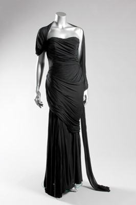 Lot 110 - A fine and rare Germaine Lecomte couture black...