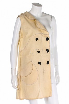 Lot 97 - A rare group of Balenciaga couture toiles,...