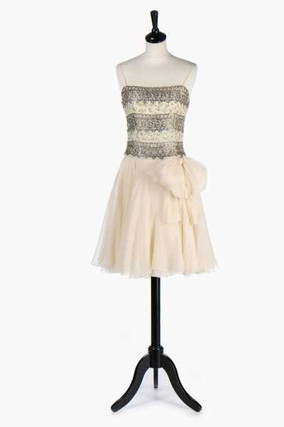 Lot 103 - A Christian Dior London 'jewelled' chiffon...
