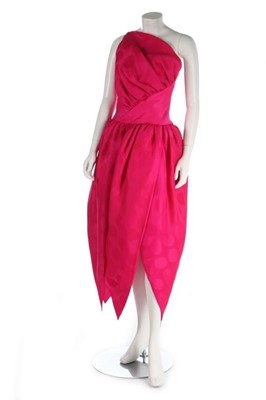 Lot 15 - A Bruce Oldfield cyclamen-pink silk damask...