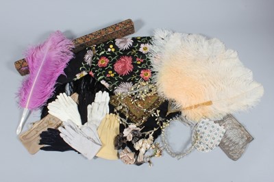 Lot 128 - A general group of accessories, including two...