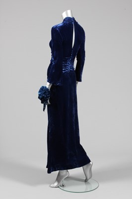Lot 45 - An early Maggy Rouff couture sapphire-blue...