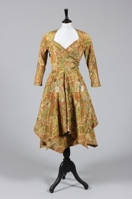 Lot 62 - A Balenciaga couture figurative chine taffeta...