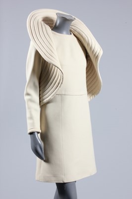 Lot 94 - A Pierre Cardin cream wool crepe 'circle'...