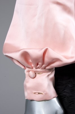 Lot 145 - A rare Sybil Connolly black pleated linen...