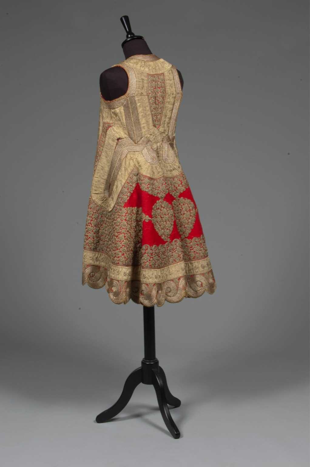 Lot 39 - A lavishly embroidered Piri Piri surcoat,...