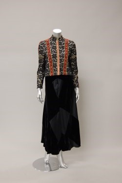 Lot 200 - A Thea Porter Chazara blouse and gipsy skirt,...