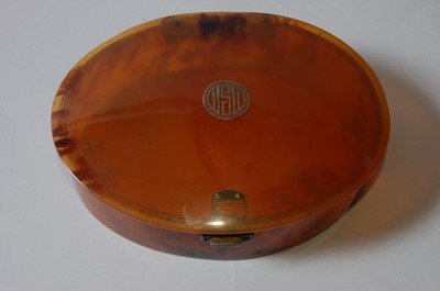 Lot 86 - Wallis Warfield Simpson's tortoiseshell...