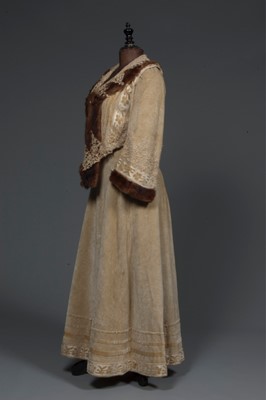 Lot 58 - A rare Raudnitz & Cie/Huet & Cheruit cream...