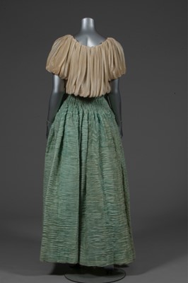 Lot 146 - A Sybil Connolly pleated linen evening...