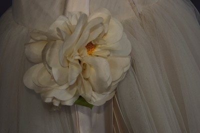 Lot 130 - A Maggy Rouff couture ivory tulle...