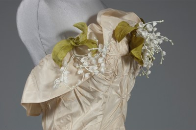 Lot 123 - A Serge Kogan couture ivory taffeta...