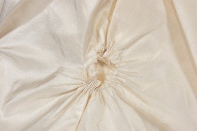 Lot 123 - A Serge Kogan couture ivory taffeta...