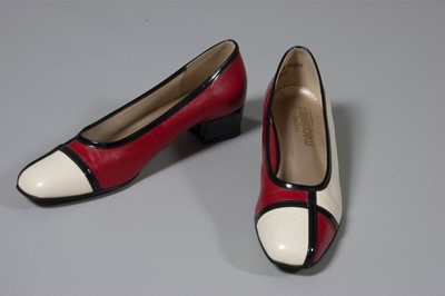 Lot 184 - An Eve Carver (after Yves Saint Laurent)...