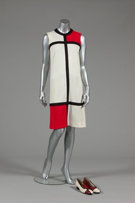 Lot 184 - An Eve Carver (after Yves Saint Laurent)...