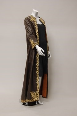 Lot 217 - A Nina Ricci embroidered brown leather evening...