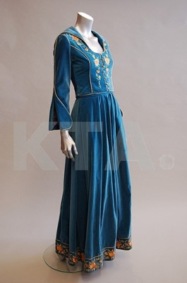 Lot 32 - A Bill Gibb azure velvet Highland ensemble,...