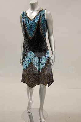 Lot 85 - A stylish beaded and sequined flapper dress,...