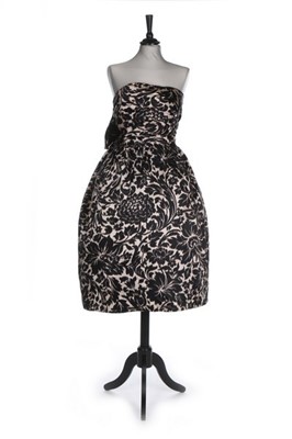 Lot 83 - A Givenchy haute couture pink and navy chiné...