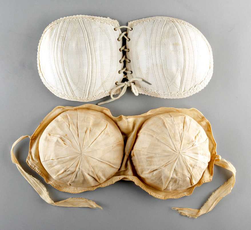Lot 57 - A rare pair of grapefruit shaped bust...