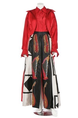 Lot 18 - A Gianfranco Ferré for Dior embellished crêpe...