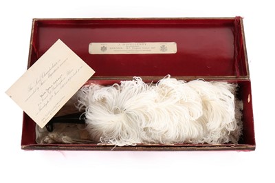 Lot 383 - A good J. Duvelleroy ostrich feather debutante...