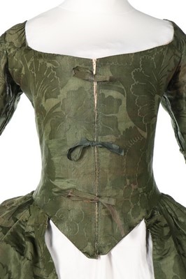 Lot 76 - A Spitalfields forest-green damask silk robe à...