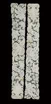 Lot 31 - A fine pair of Brussels lappets, circa 1715,...