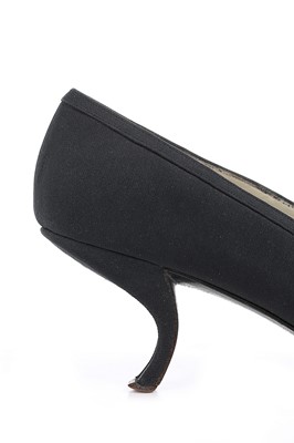 Lot 221 - A rare pair of Roger Vivier 'Comma' or...