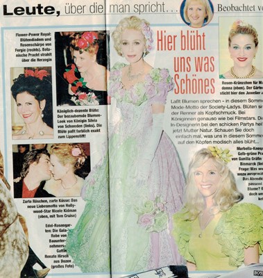 Lot 46 - A bespoke pink and green chiffon evening...