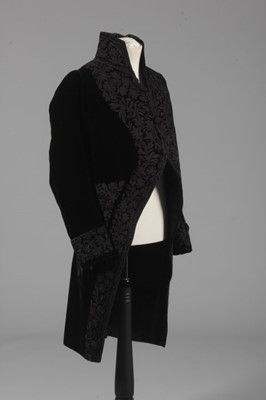 Lot 114 - A gentleman's embroidered black velvet court...