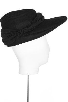 Lot 277 - A good and rare Yohji Yamamoto black wool cap, Autumn-Winter 1986-87