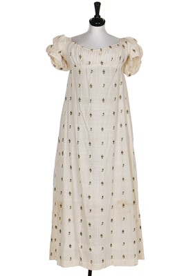 Lot 35 - An Indian embroidered muslin gown, circa 1805