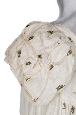 Lot 35 - An Indian embroidered muslin gown, circa 1805
