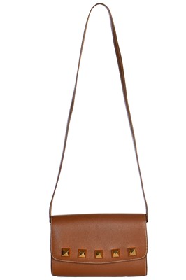 Lot 1 - An Hermès Ardennes leather Sac Doggy Medor cross-body bag, 1990s