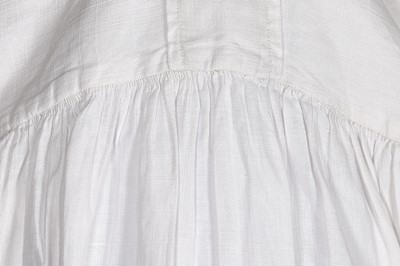 Lot 41 - A fine gentleman's linen shirt, circa 1810
