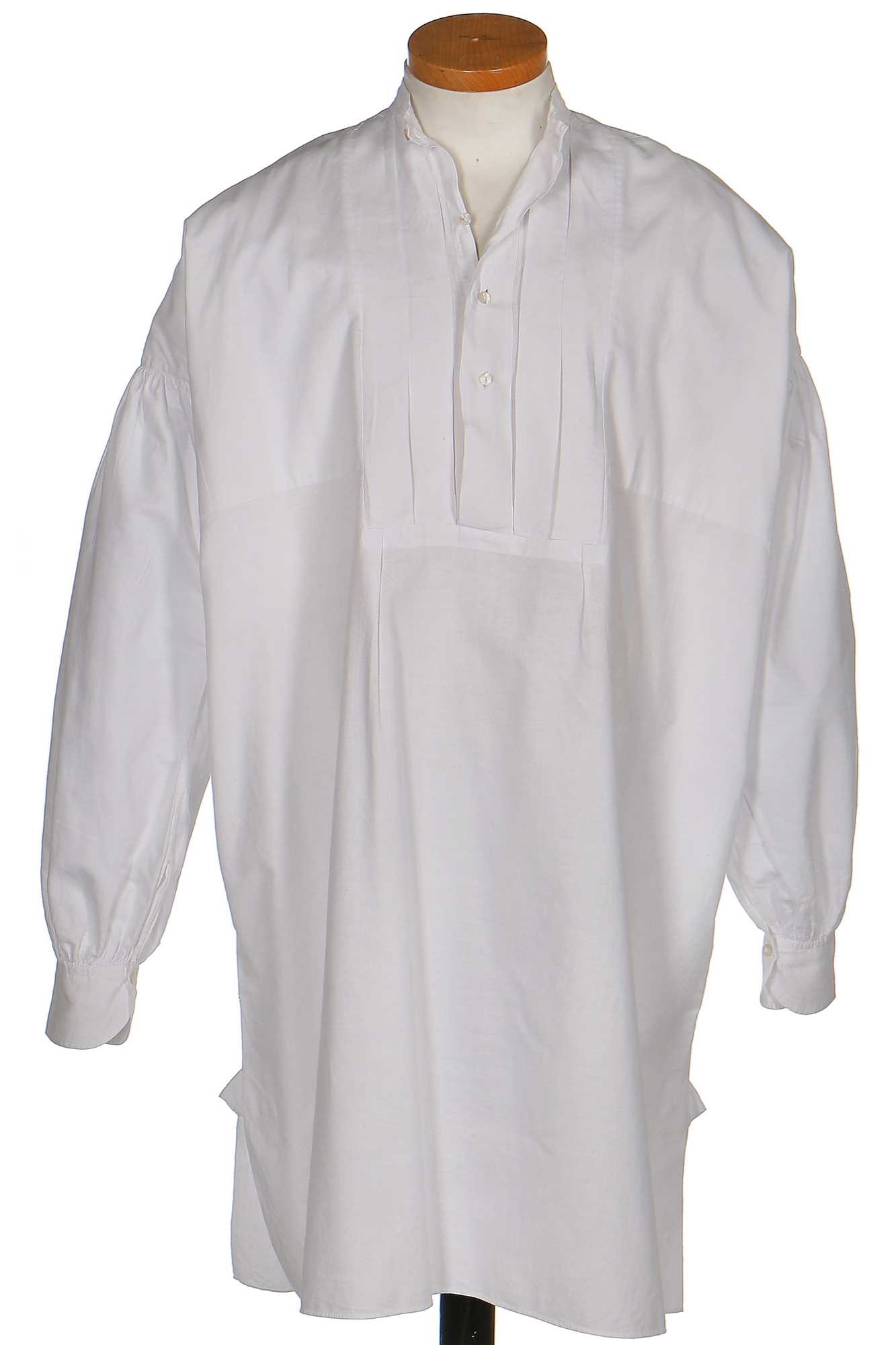 Lot 43 - A gentleman's shirt, 1840-50