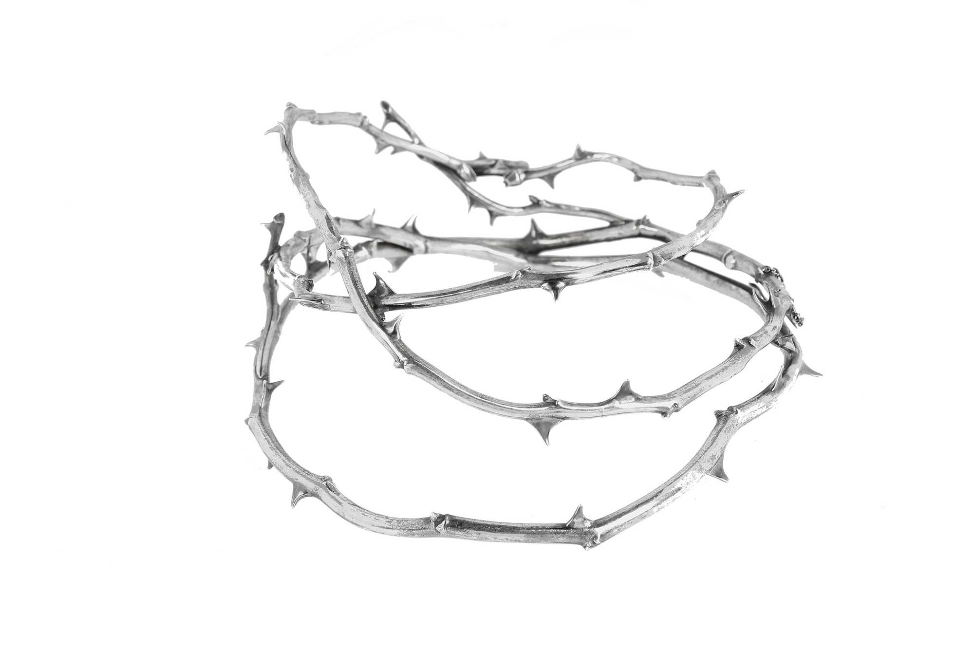 Lot 52 - Shaun Leane for Alexander McQueen rose thorn choker, Sarabande collection, Spring-Summer 2007